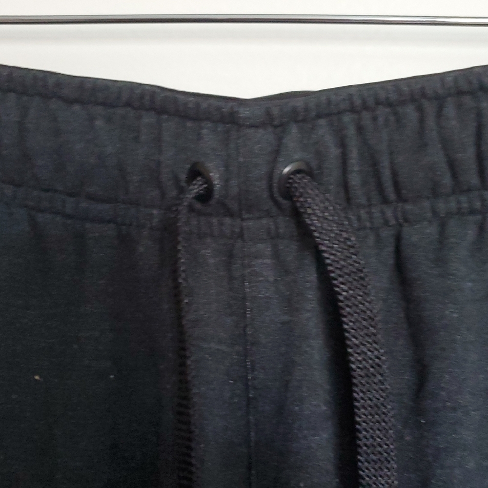 Nike Black Athletic Shorts - Picture 4 of 7